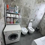 Arol Apartment, Appartamento